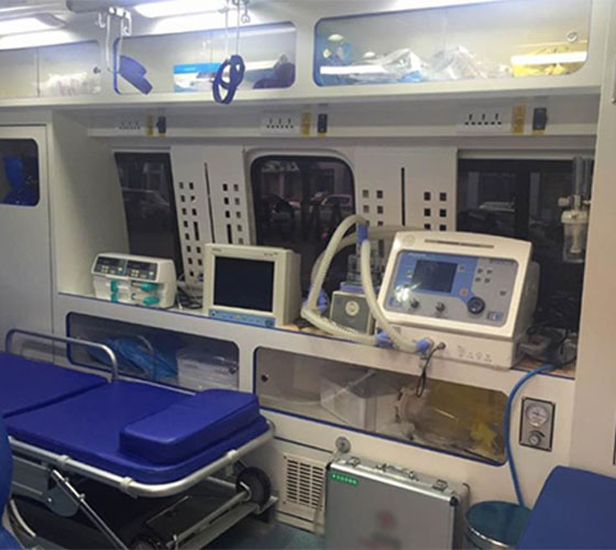 壤塘县车辆内部展示